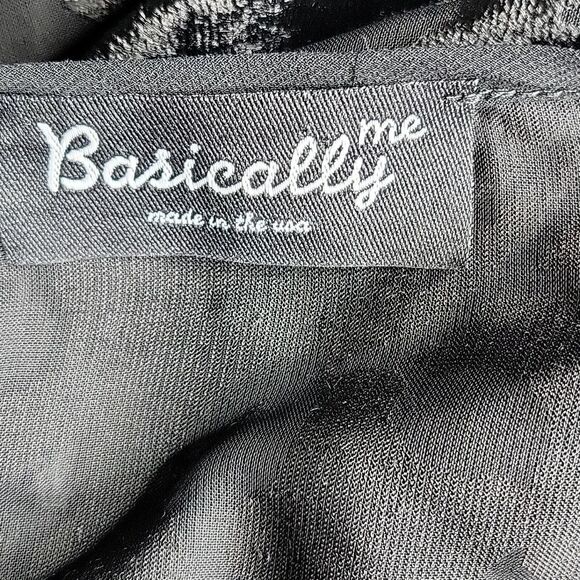 BASICALLY ME Black Fringed Semi‎ Sheer Velveteen Oversized Blouse S/M - Picture 9 of 9